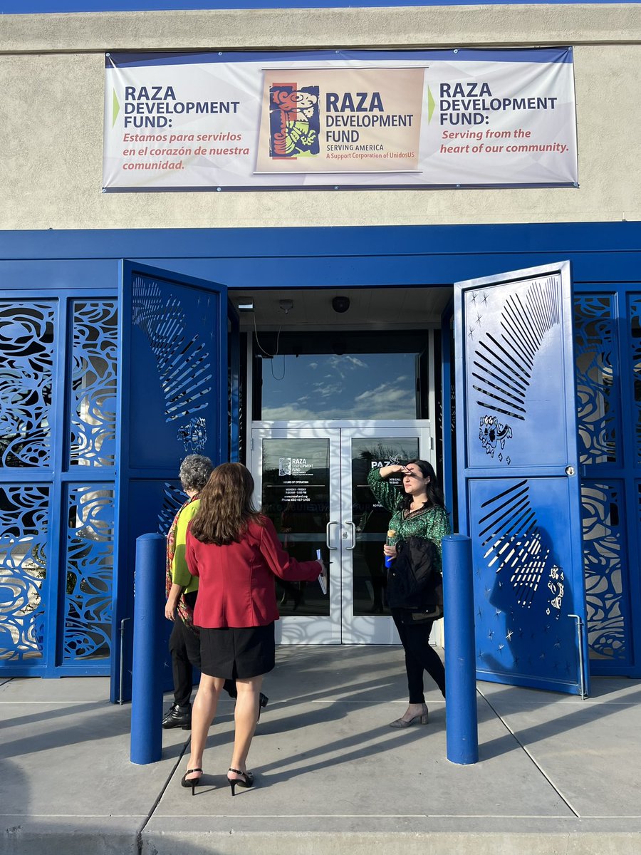 TeamYassamin's tweet photo. Incredibly productive afternoon touring the @RazaFund office in #PHXD7!

💡🏦 From discussing climate resilience, to action we can take to protect mobile home residents, I’m excited to work with new leadership to invest in Latino-led nonprofits, initiatives &amp; small businesses. https://t.co/vL5pqt8xor