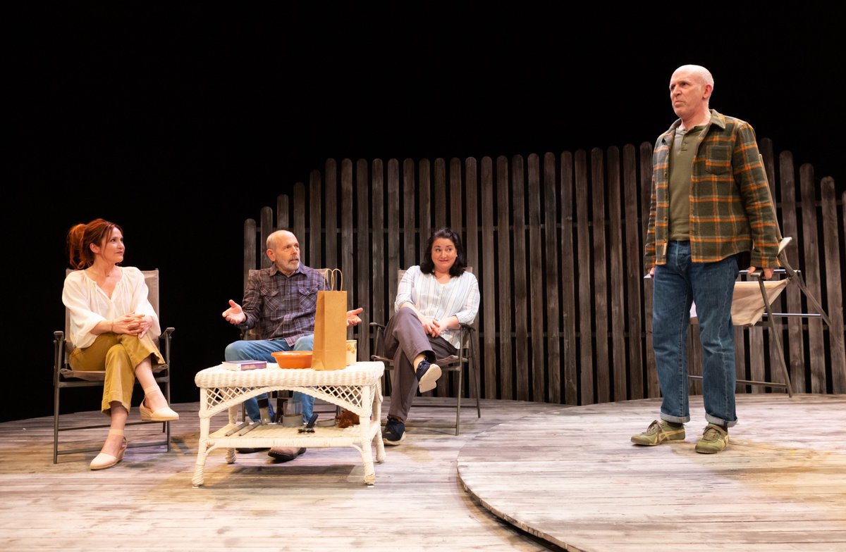 TerryMorgan45's tweet photo. Here's my review of Will Eno's clever play THE REALISTIC JONESE at the Rubicon Theatre in Ventura: https://t.co/IMbEXi05cU https://t.co/SeKl3FDoym