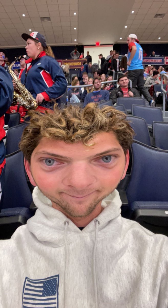 Go flyers!!! #sidthesloth #dayton6th