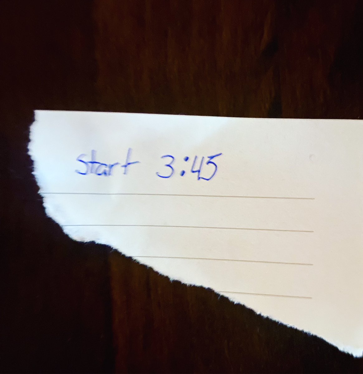 DavineDC's tweet photo. That warm fuzzy feeling when I come back to my seat after doing my set on the stage and finding this little paper that @kchackett left for me. She took the time to note down when my set began on my recording for my editing later. 

Now, that’s some comedian love language. 🎤⏰😍 https://t.co/9SsuF04CTu