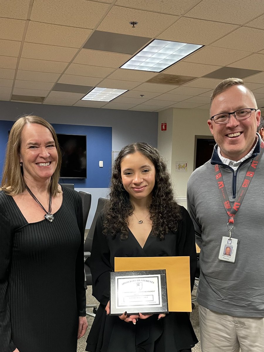 rmjamesfvhs's tweet photo. Congratulations to Bonnie Hernandez, FVHS’ 2023 Spotlight on Student for WCPSS #wcpss https://t.co/uTLwS31XT1