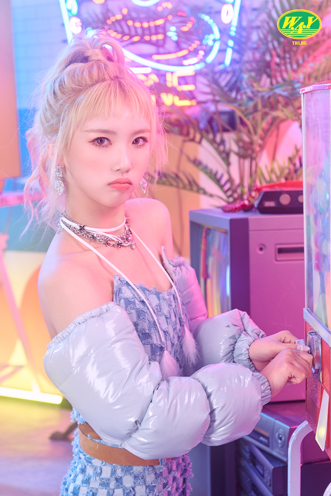 Fn2FMoSaIAAsA8c?format=jpg&name=large