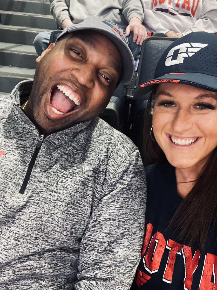 KelLay89's tweet photo. Let’s go UD #dayton6th https://t.co/FJB9kC2V3y