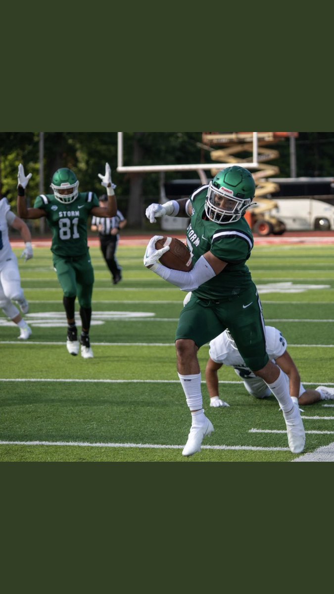 Happy and excited to say that I have received a scholarship from the university of Lake Erie College 💚🖤<a href="/LakeErieFB/">Lake Erie Storm Football</a> <a href="/dj_boldin/">Dj Boldin</a>