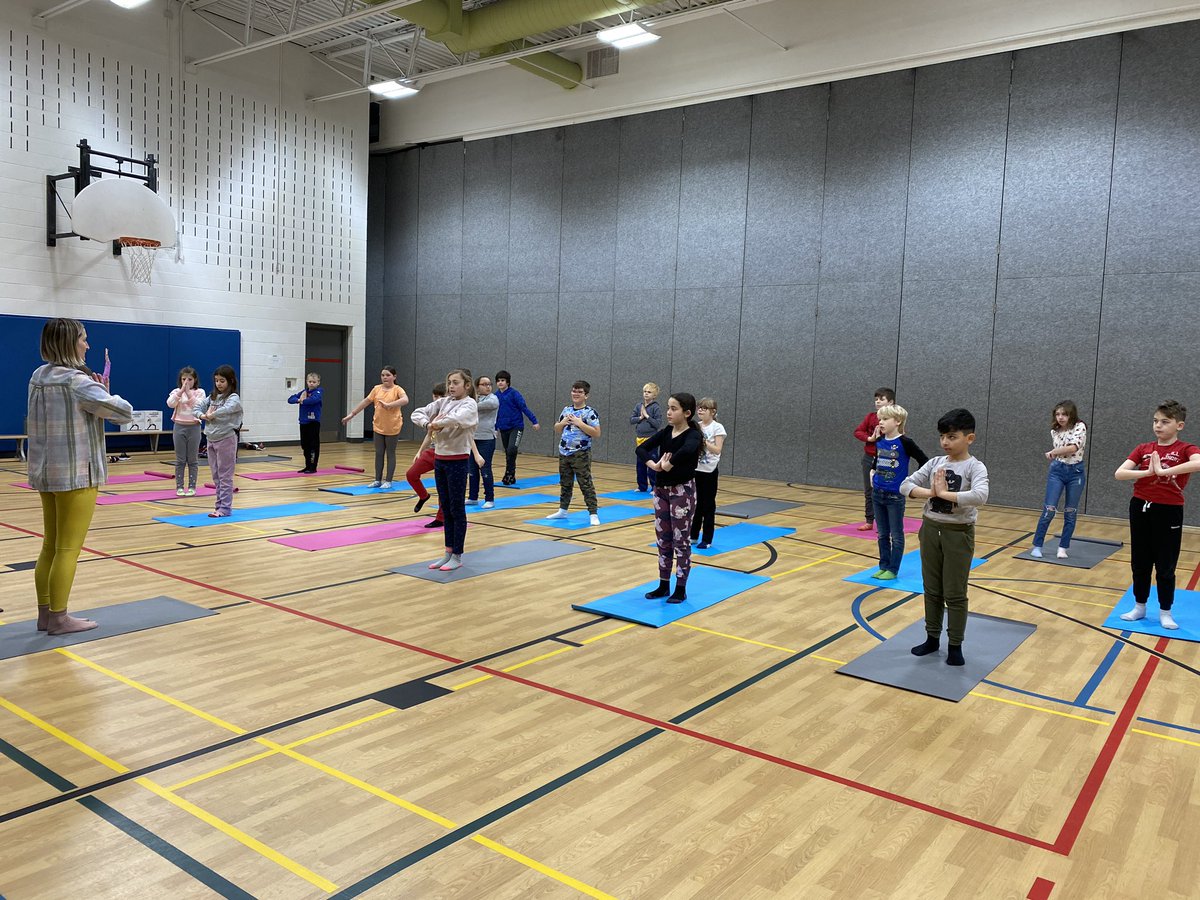 Mrs. Smith tweet media