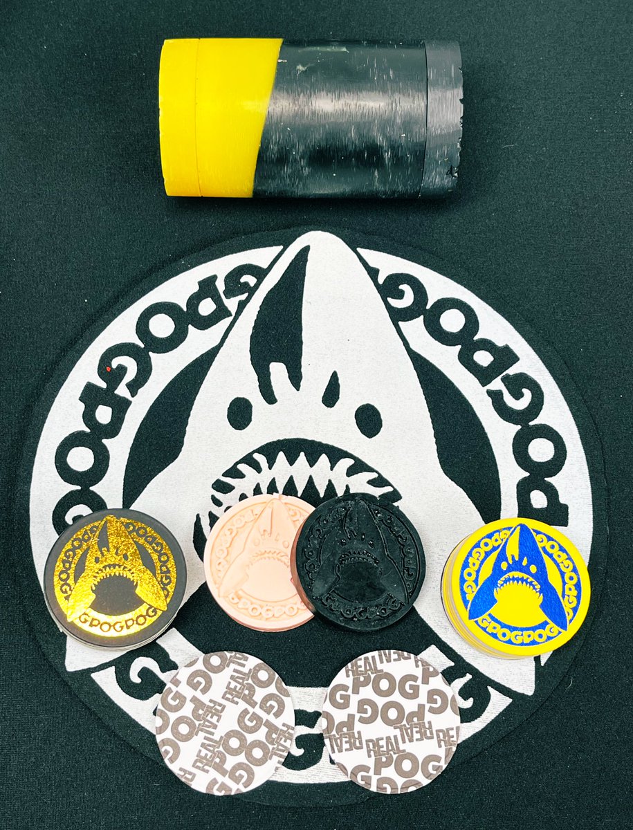 vestedlol's tweet photo. Alright who wants to win a free POGShark v0.01 Base Set? Follow Us + Retweet for a chance to win this Extremely Limited 1/1 Black/Yellow Variant. Pog Color ways are strictly limited to this set. Winner will be chosen @ 8PM EST Friday! #pogsareback #pogs #slammers #pog #pogshark https://t.co/VHtASZVAKv