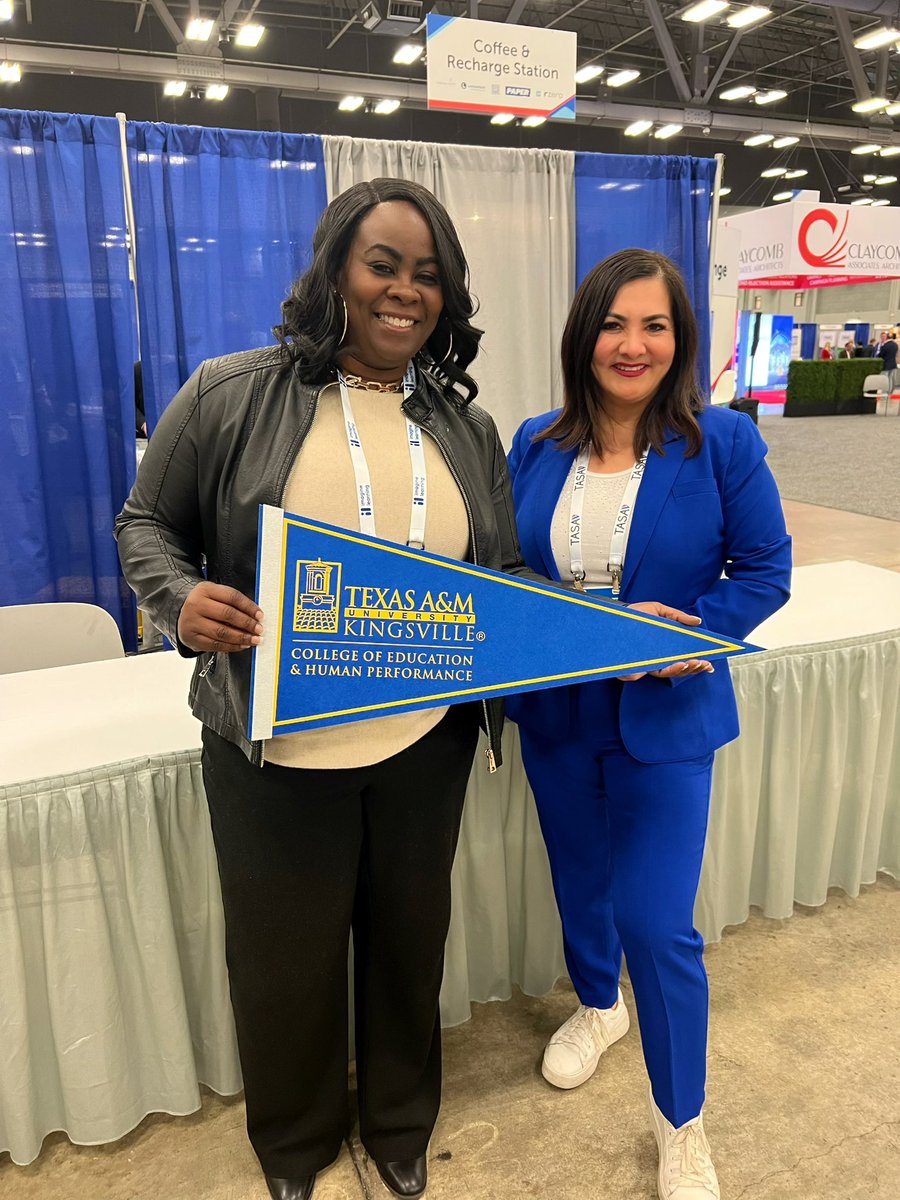 drv_ad's tweet image. Very excited to meet Verna Tipton @vtipton31 at #TASA2023 #Midwinter23 #TASA23 #TASAMidWinter2023 
Verna is a @JavelinaNation @javelinaalumni graduate of our college @tamuk_cehp and proud principal at @PearlandISD