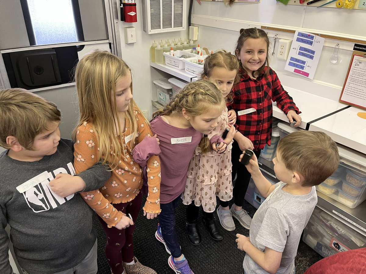 Mrs. Brenize tweet media