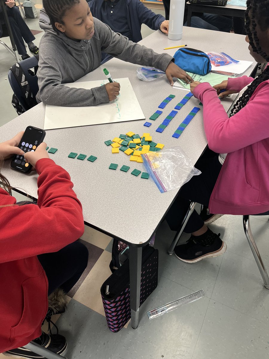Creating 10 terms for growing patterns using a total of 150-200 tiles #mathchat #mathedu #math #educhat #edu