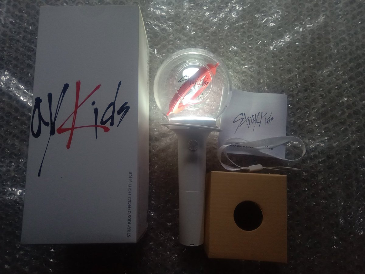 wonspocca's tweet photo. wts lfb ph Unsealed Straykids Lightstick

P2650 only still in good condition

mop: gcash
mod: jnt/flash/jrs/lbc/sdd
dop: strictly payo

tags: wts lfb ph wtb lfs ph unsealed straykids lightstick nachimbong ph https://t.co/gXbAAcUsK2