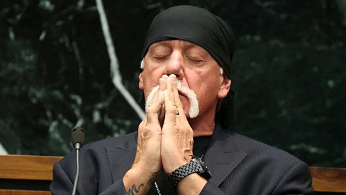 johnreport's tweet photo. TJRWRESTLING: “Everything OK” With Hulk Hogan After Concerning Reports https://t.co/j386zbtbP2 https://t.co/hkijuZIief