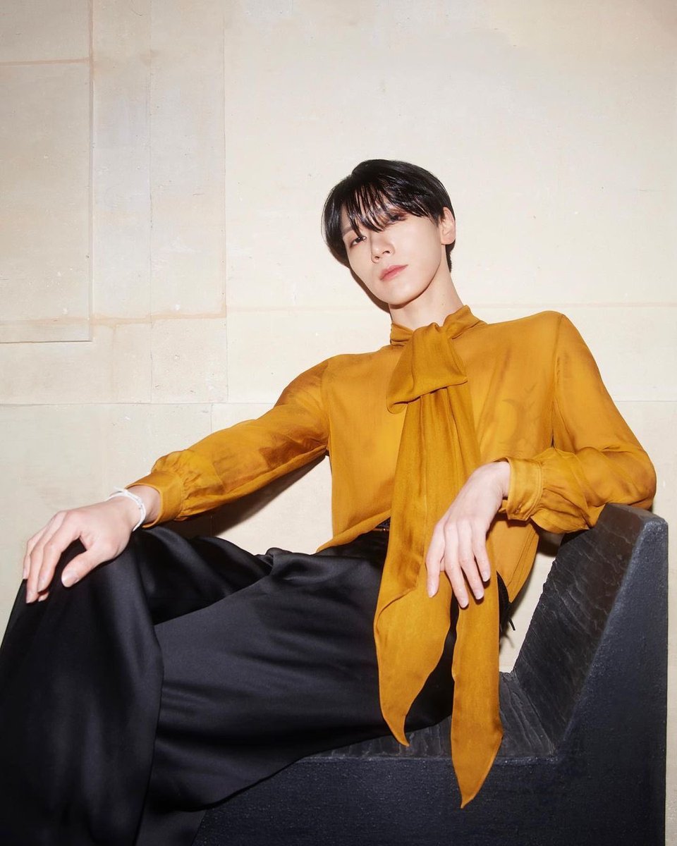iineycha's tweet photo. @TheKlayEnt ปังทุกลุคเลยคนนี้ #SaintLaurentxTEN #YSL #SAINTLAURENT #TENLEE #TEN #TheKlayEnt #เตนล์ https://t.co/nINaDi5GgM