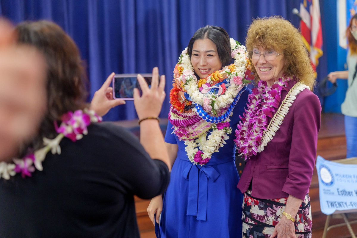 HIDOE808's tweet photo. Daniel K. Inouye Elementary’s Esther Kwon receives prestigious Milken Educator Award and $25,000 prize

Read more: https://t.co/roM318nDUT https://t.co/NuZQ1xhCbV