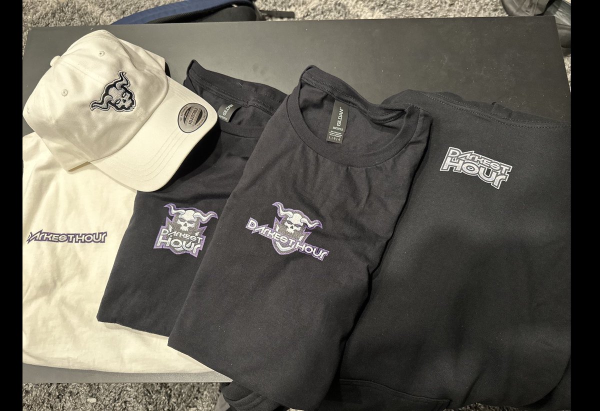 TalenTtheOG's tweet photo. https://t.co/DJ8JGfO7eD This is just the beginning. We’re bringing the heat all year. Our staple collection is for the everyday wear. Great for casual outings or gym wear. When our spring and summer collections begin dropping tho is when the real storm hits 🌧️ ⚡️ #itsgettingdark https://t.co/guA4zM8AiJ