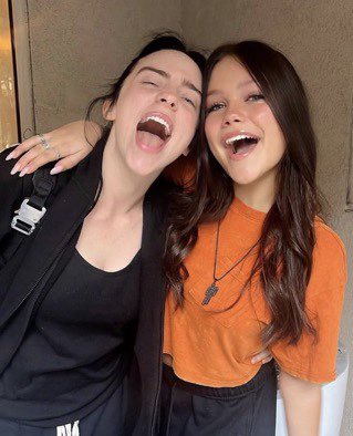 billiewus's tweet photo. that should be me https://t.co/nsRZAy4Uqm