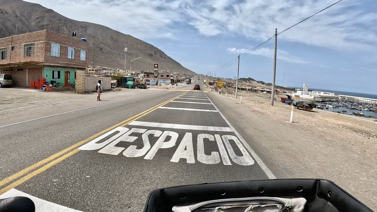 thomas2508's tweet photo. Was ein langer „Ritt“ aber nun bin ich an der Grenzstadt Tacna angekommen. Ab hier lege ich erst mal ein kleines Päuschen ein.☀️🛌💤

#G9toAmerica #Tag27 #97km https://t.co/CLmipuSEf0