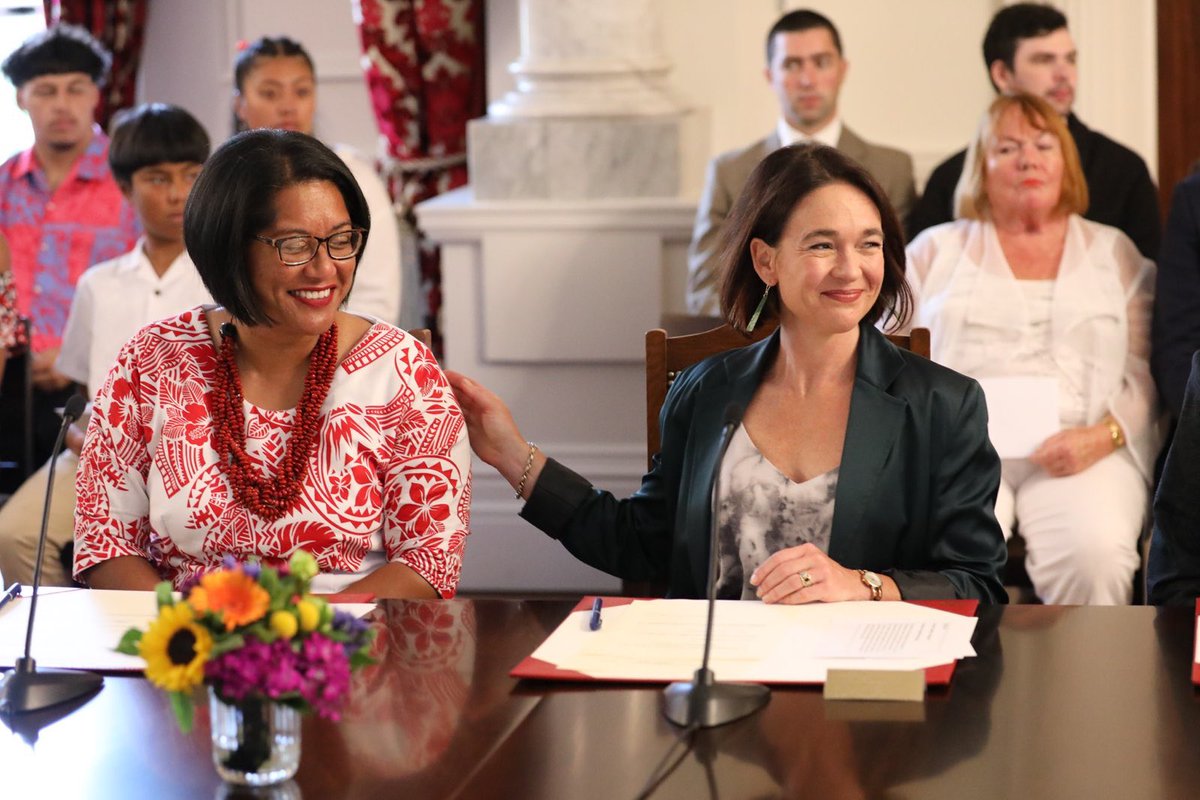labourpasifika's tweet photo. This morning our wonderful @BarbEdmondsMana was officially sworn in as a Minister. Another strong pacific voice at the Cabinet table. 👏🏽👏🏾 https://t.co/FO9cjVO71H