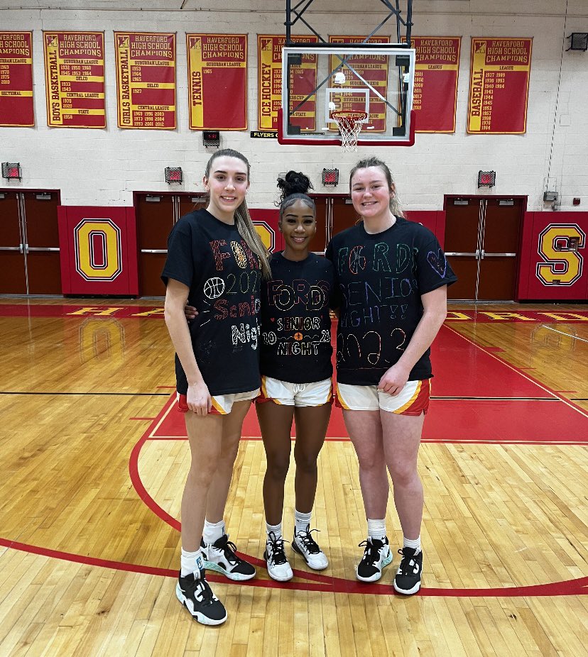 Fordsgbball's tweet photo. Final score on #SeniorNight:

Haverford 59, UD 18

The Fords were led by the senior trio of Caroline Dotsey (game-high 17 points), Mollie Carpenter (11 points) and Sky Newman (10 pts, five assists). 

Haverford honored the three seniors in a pre-game ceremony prior to tip-off. https://t.co/fFxsHuQnVS