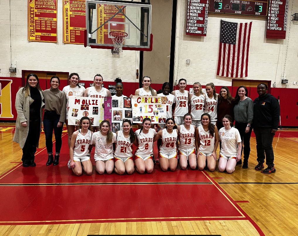 Fordsgbball's tweet photo. Final score on #SeniorNight:

Haverford 59, UD 18

The Fords were led by the senior trio of Caroline Dotsey (game-high 17 points), Mollie Carpenter (11 points) and Sky Newman (10 pts, five assists). 

Haverford honored the three seniors in a pre-game ceremony prior to tip-off. https://t.co/fFxsHuQnVS