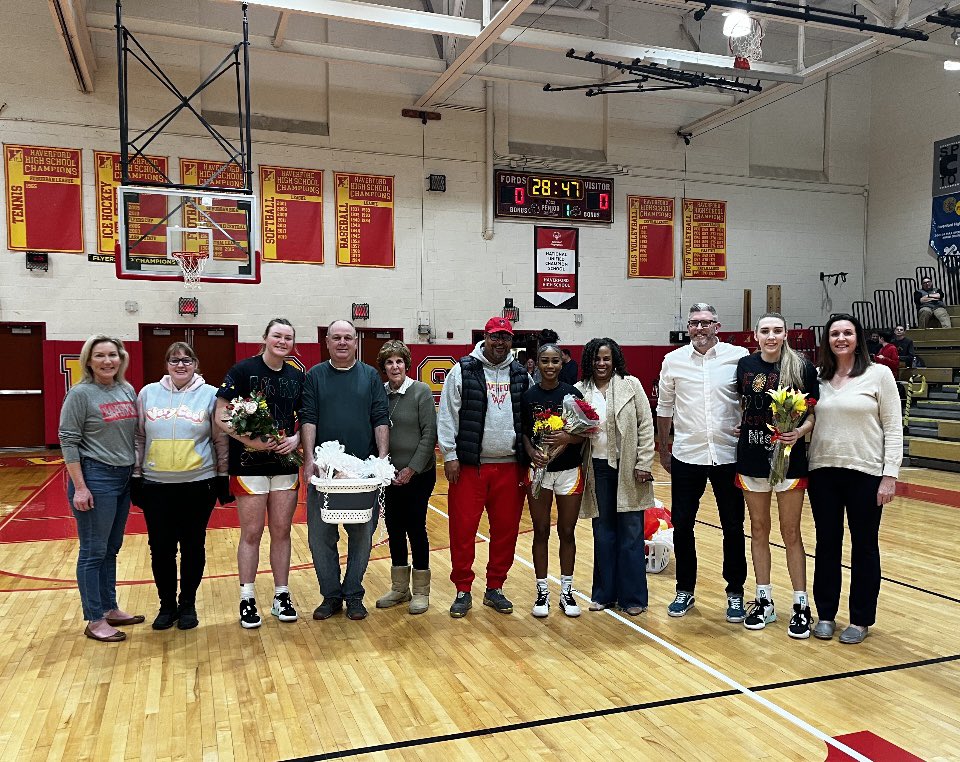 Fordsgbball's tweet photo. Final score on #SeniorNight:

Haverford 59, UD 18

The Fords were led by the senior trio of Caroline Dotsey (game-high 17 points), Mollie Carpenter (11 points) and Sky Newman (10 pts, five assists). 

Haverford honored the three seniors in a pre-game ceremony prior to tip-off. https://t.co/fFxsHuQnVS