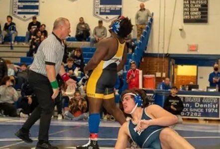MalachiAWyatt's tweet photo. 1st in the Middlesex tournament and won upper weight outstanding wrestler‼️ https://t.co/rRKZrCkVOk