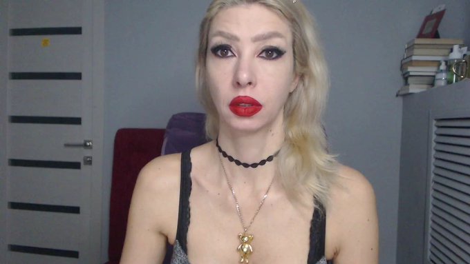 I'm online @MyFreeCams! #onmfc https://t.co/PlGLdxpm31 💚 https://t.co/v7DkoLHS60<a class="tags" href="/tag/myfreecams">@myfreecams</a><a href="/tag/onmfc"class="tags">#onmfc</a>