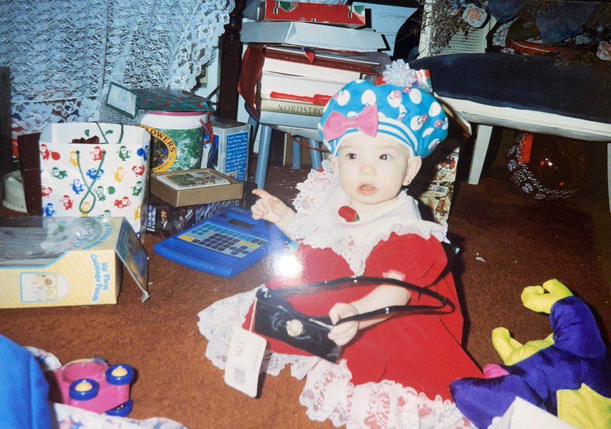 BioLuminesa's tweet photo. Why did I look like Toad from Mario 🍄 https://t.co/Hgii04pNco