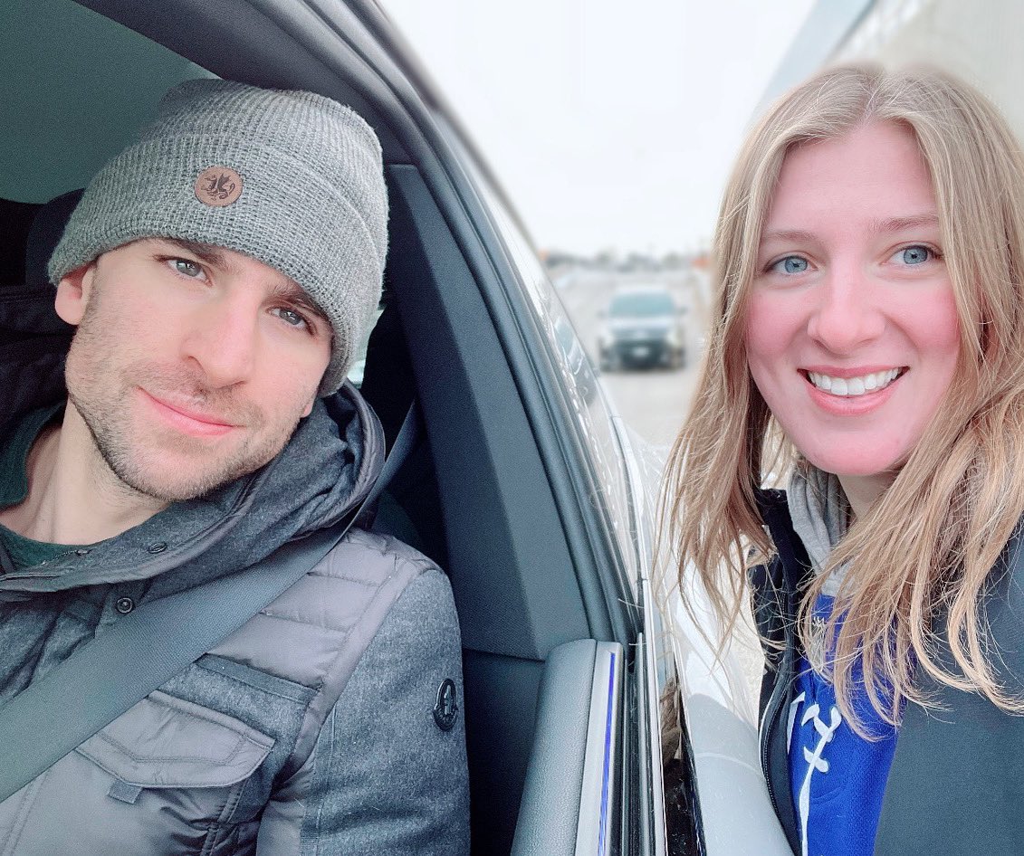tavkniesnythews's tweet photo. Reposting because i like the unfiltered photo better.💙 #LeafsForever #JohnnyToronto https://t.co/XgyQ2Q3VDc