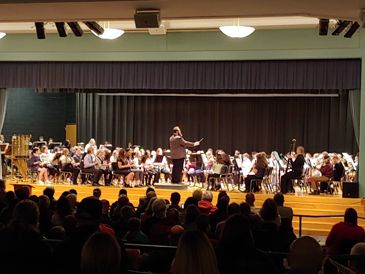 Mr. Small tweet media