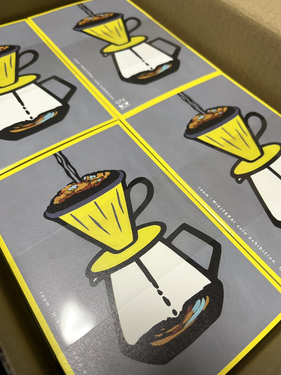 プロのお陰でいつもよりよそ行き仕様のキレイな案内状ができた！３月に東京で個展します。