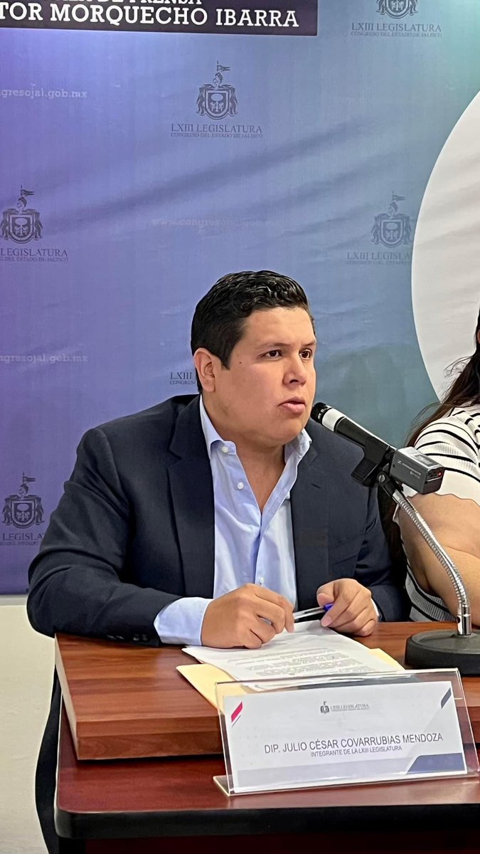 juliocovarru's tweet photo. Presentamos iniciativa de reforma en el @LegislativoJal para promover la separación de residuos y exhorto a los 125 municipios a que se cumpla con recolección, traslado, disposición final de residuos y campañas que concienticen y promuevan la separación, reutilización y reciclaje https://t.co/iIg1VPUt6a