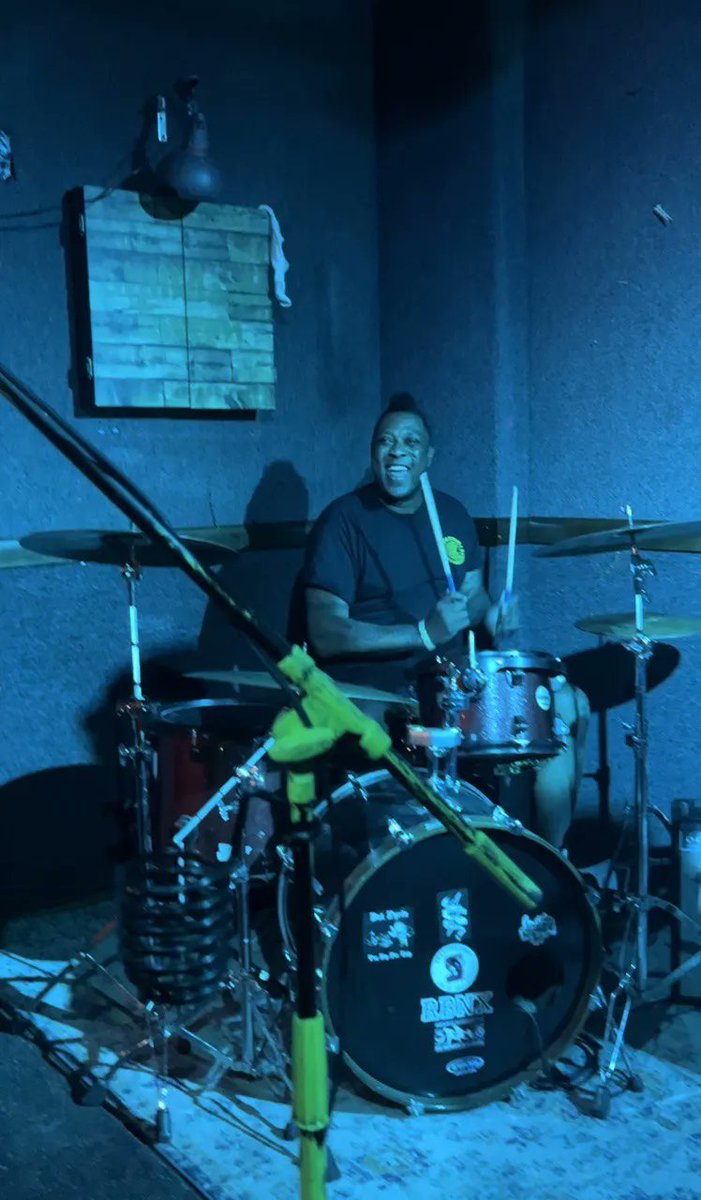 79Outpost's tweet image. Our new drummer, Dave Brooks, enjoying himself last saturday night in Astoria.