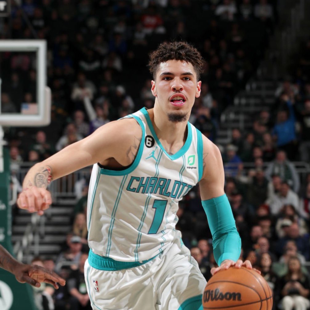 Meloleague's tweet photo. LaMelo became the 14th player in NBA history to record 25-10-10-3-3 in a game. https://t.co/NwwIQvMBe0