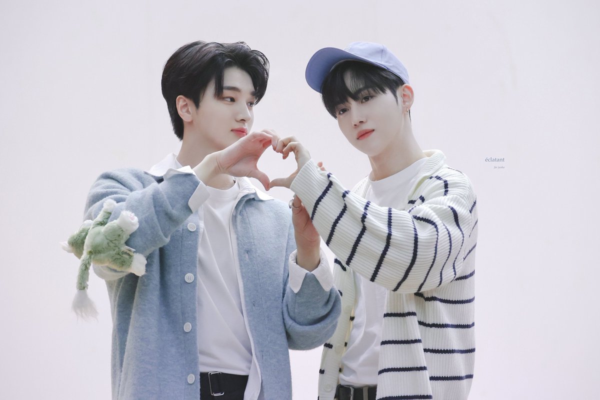 echatant's tweet photo. 230128 #차준호 #황윤성 

귀여웡 https://t.co/V7GD5yEMfo