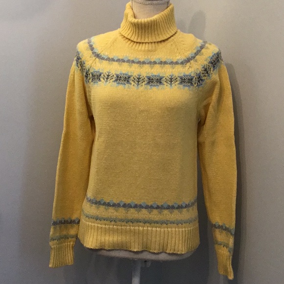 Elizabe93072609's tweet photo. So good I had to share! Check out all the items I'm loving on @Poshmarkapp #poshmark #fashion #style #shopmycloset #none #oldnavy #eddiebauer: https://t.co/Dg5z9hXq7M https://t.co/zCVNAwYrnu