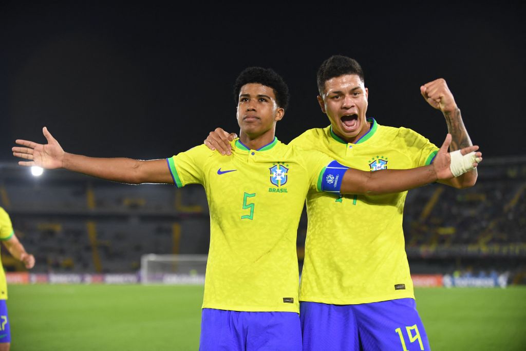 Chelsea are convinced they've signed a proper gem as Andrey Santos has now scored 4 goals in 4 games for Brazil U20 in the Sudamericano Sub-20 🔵🇧🇷 #CFC 

Fair to remember Chelsea have spent €12.5m to sign Andrey... and he's a midfielder.