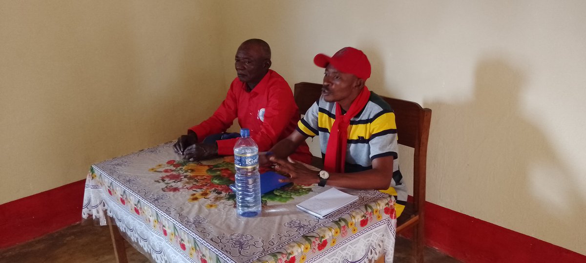 albert_sahidi's tweet photo. Le secrétariat Exécutif Provincial DCC Sud Kivu fait rayonner le parti dans tout les coins de la province .
Félicitations et beaucoup de courage au fils idéologique de l'excellence André LITE ASEBEA , le camarade @JustinMulengwa9 .
Courage toujours.
@Presidence_RDC @PLukwebo https://t.co/baeA2POr1J