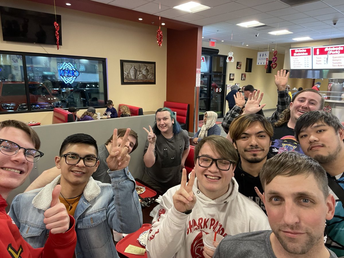 trytoKipup's tweet photo. BRO TACOS EL GORDO MEET! https://t.co/iA4Nfi0wiL
