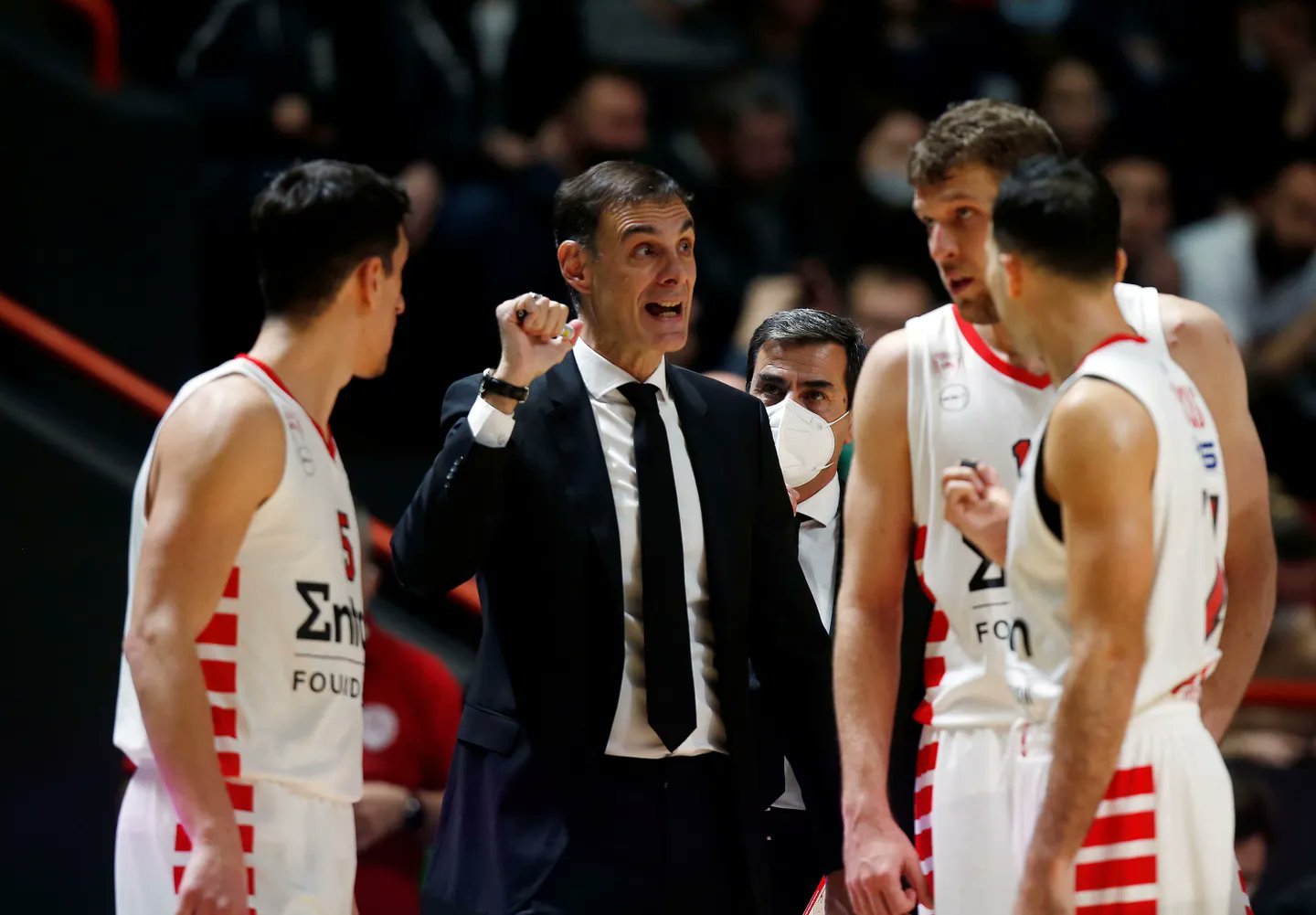 Hedge_out on Twitter: "Head coach Giorgos Bartzokas had high praise for @olympiacosbc after its impressive road win over @FBBasketbol at Ulker Sports Arena (73-93) Read what the Greek head coach said about
