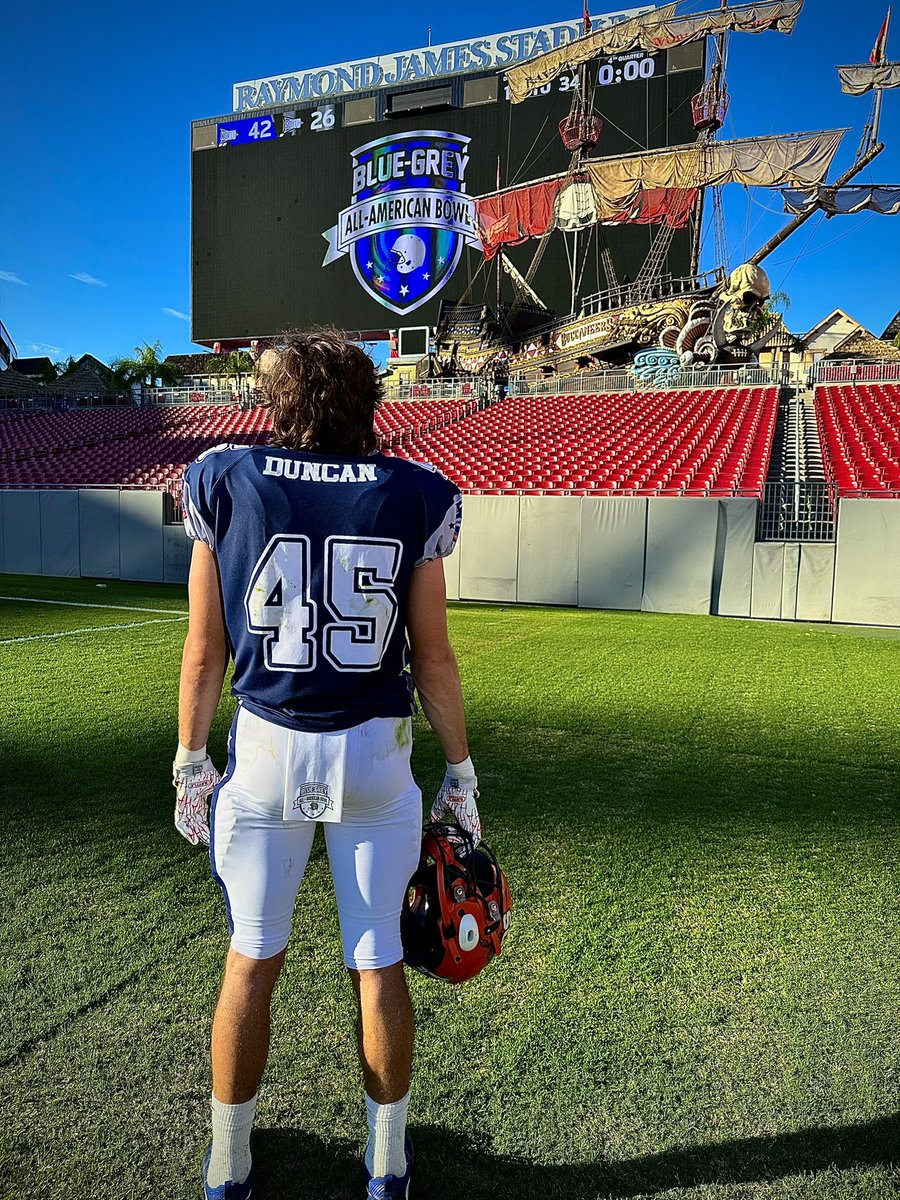 TDuncan_10's tweet image. Big thank you to everyone involved, I had a great time this past weekend! Grateful for the opportunity to be coached by and play with some talented people! @BlueGreyFB @dritowel @SwiftTayton