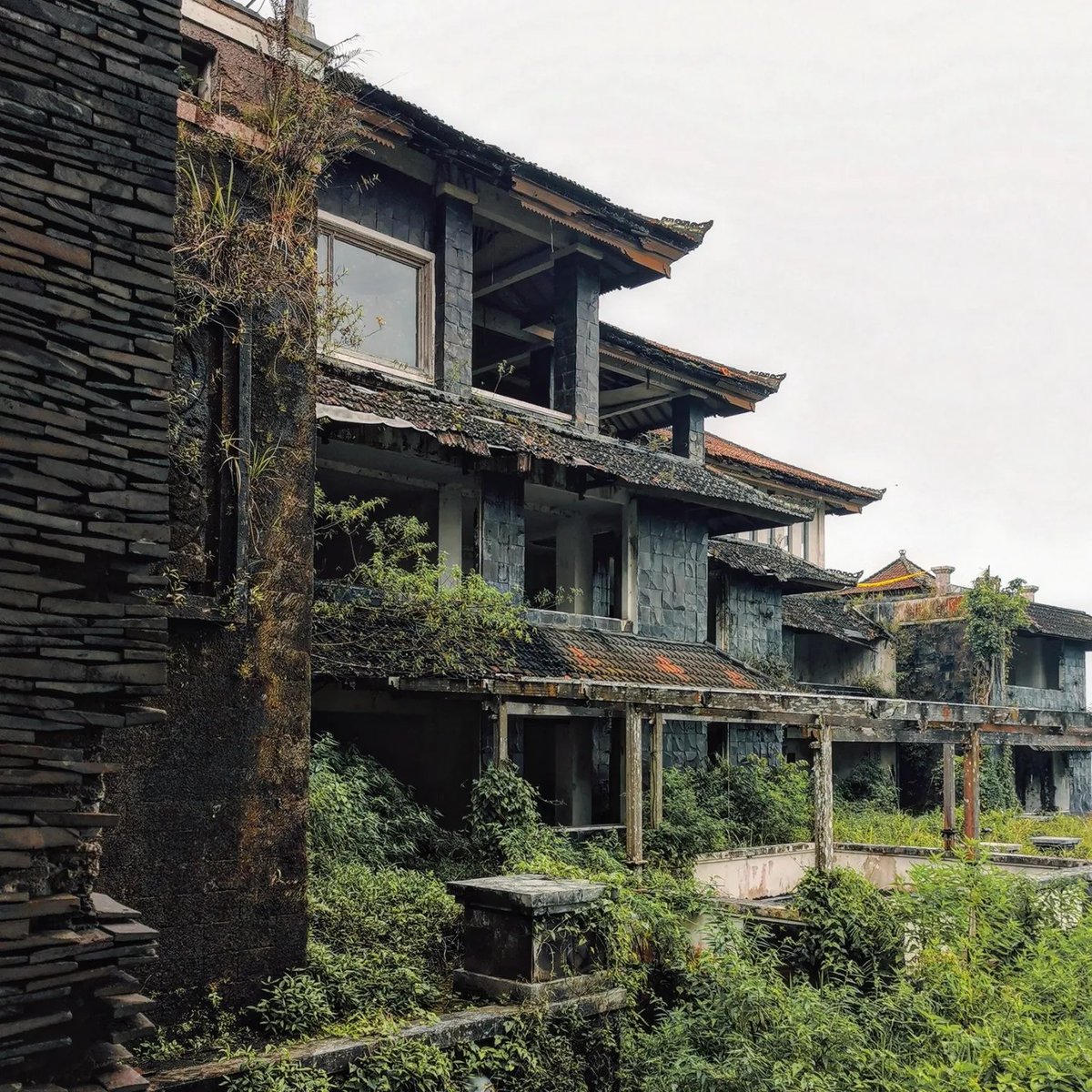Koomatzu's tweet photo. Forgotten places https://t.co/anK0NL6gKL