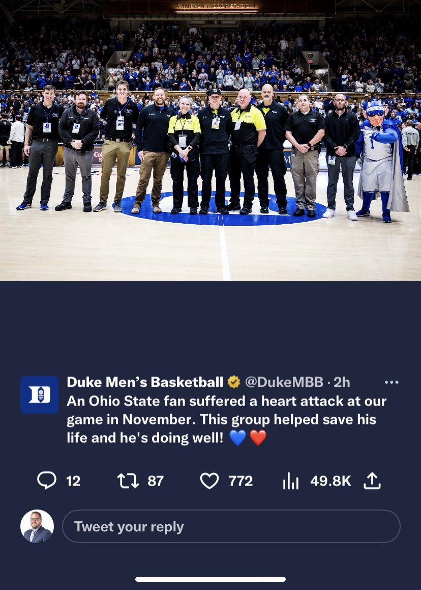 BobWeiseman's tweet photo. @MarchMadnessMBB @DukeMBB @OhioStateHoops @DukeATHLETICS @OhioStAthletics @DukeU @OhioState Oh wow, they cut out the ops guy from the photo who initiated the response. We can shout him out thoughโฆ ๐๐@jeremy_van for responding and executing as trained. #oneteam #eventmedicine #athops @cefmafacilities https://t.co/KYK4p91xFO