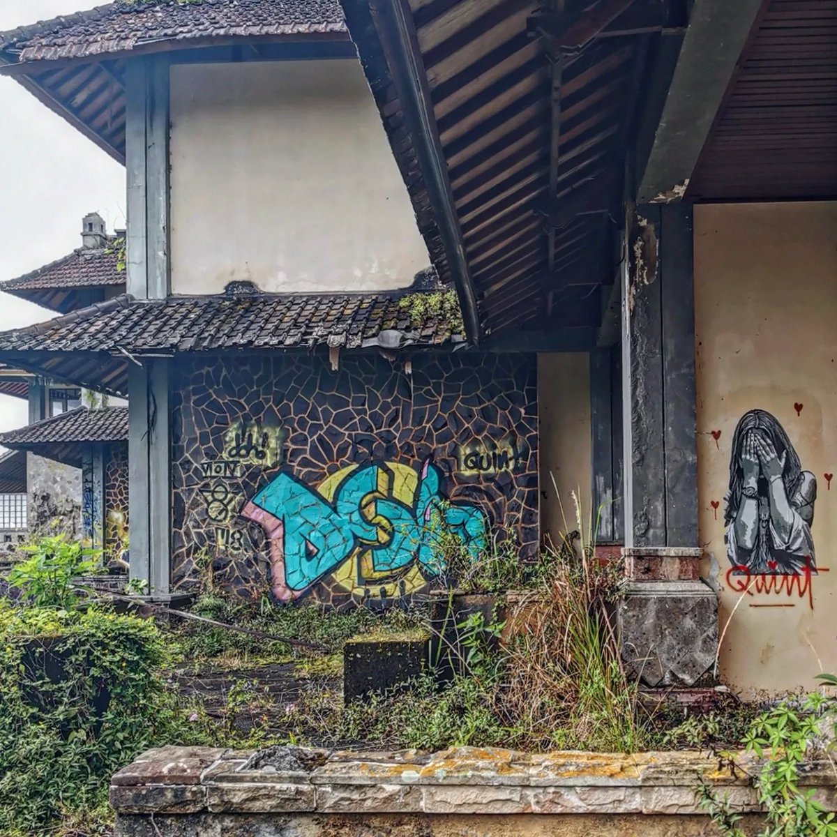 Koomatzu's tweet photo. An eight storey hotel abandoned in the 80s(?). This place was like a maze https://t.co/eF764qix6v