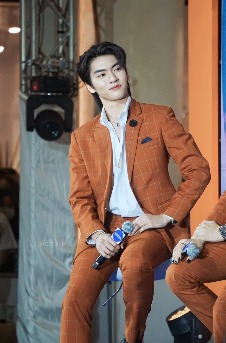 Lingthipp's tweet photo. บอสบอส 🙊 @Bossckm_ 

#Bosschaikamon 
#NIVEACHYAxBossNoeul 
#NIVEACHYA 
#ผิวใสเด้งสัมผัสได้ใน3วัน https://t.co/XmLJ1JzKko