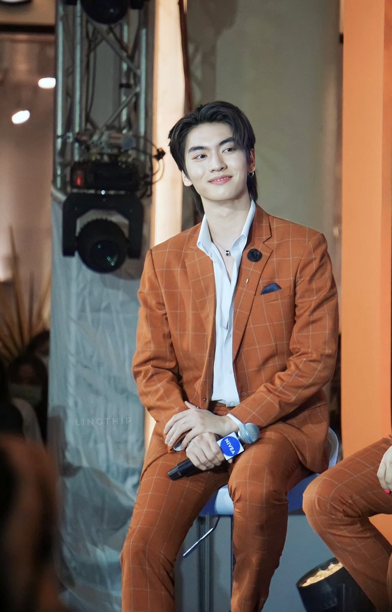 Lingthipp's tweet photo. บอสบอส 🙊 @Bossckm_ 

#Bosschaikamon 
#NIVEACHYAxBossNoeul 
#NIVEACHYA 
#ผิวใสเด้งสัมผัสได้ใน3วัน https://t.co/XmLJ1JzKko