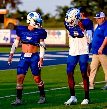 JamarriPrice1's tweet image. 🕊️😪💔Can’t believe I am saying this Long live my little brotha man a innocent life taken from us too soon he never even got the opportunity to graduate high school or go to college but now he is in a better place with the man above love you so much 8 until we meet again ❤️🥺🕊️