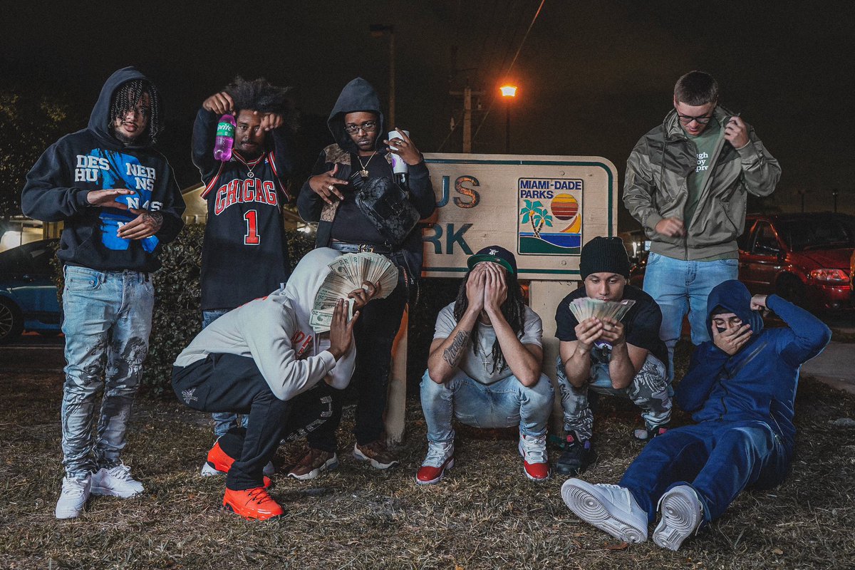 1btAce's tweet photo. 1BT 🏆🐐🩸NLMB🏆Loyalty over money🤞🏽shit definitely ain’t the same without bro but we all going hard for you Brodie 🙏🏼💔your name gonna forever live thru us…… #explore #explorepage #viral #family#loyalty https://t.co/LMSt2yXodK