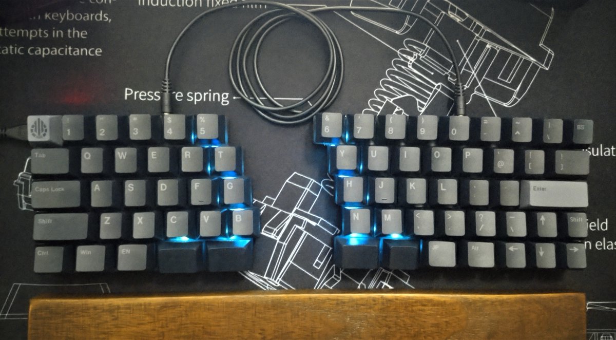 ainosuke_key's tweet image. 撮影のライティングって難しいね…
（スマホ側の設定でもう少しマシになるのだろうけれども）
#Guide68