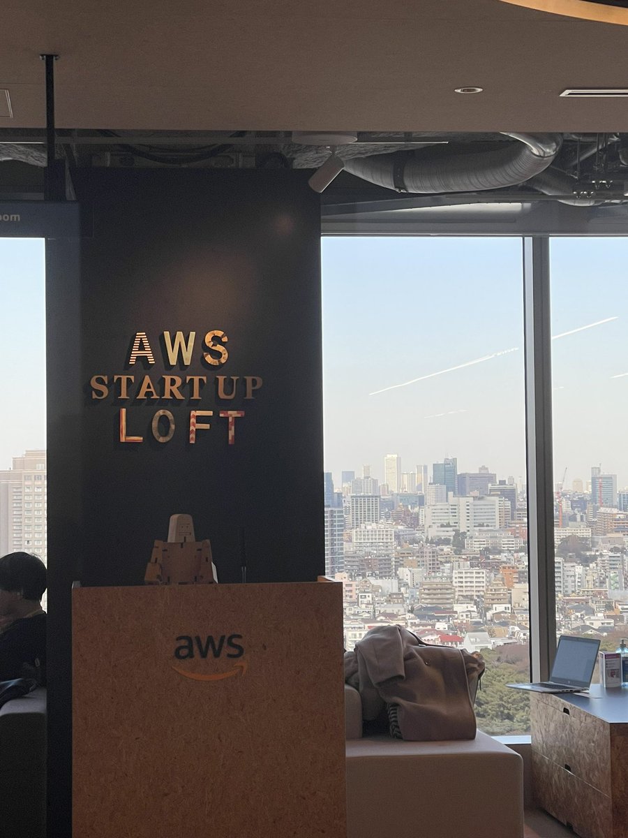 RyotaTayama's tweet image. 本日18時までお邪魔してます！！

#AWSStartupLoft