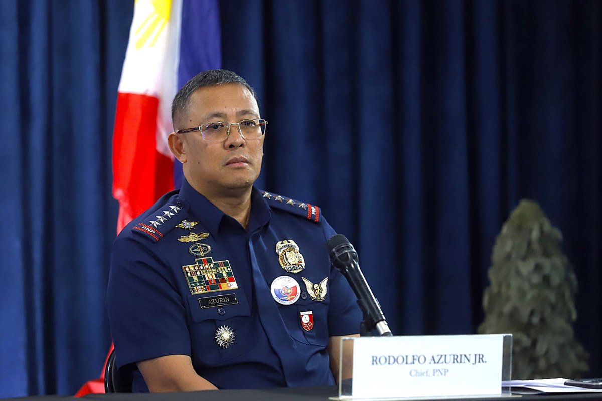 pnagovph's tweet photo. COURTESY RESIGNATION UPDATE. @DILGPhilippines Secretary Benjamin Abalos Jr. and PNP)chief Gen. Rodolfo Azurin Jr. hold a briefing for the Malacañang Press Corps (MPC) on Wednesday (Feb. 1, 2023). | PNA photos Alfred Frias https://t.co/GXHgyDz8pL